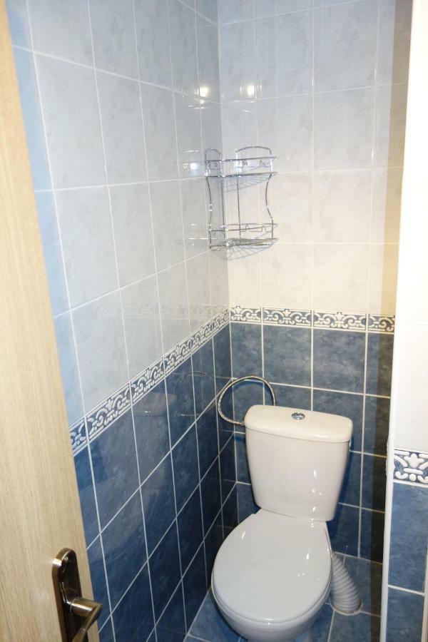 La Familia Appartement Štúrovo Buitenkant foto