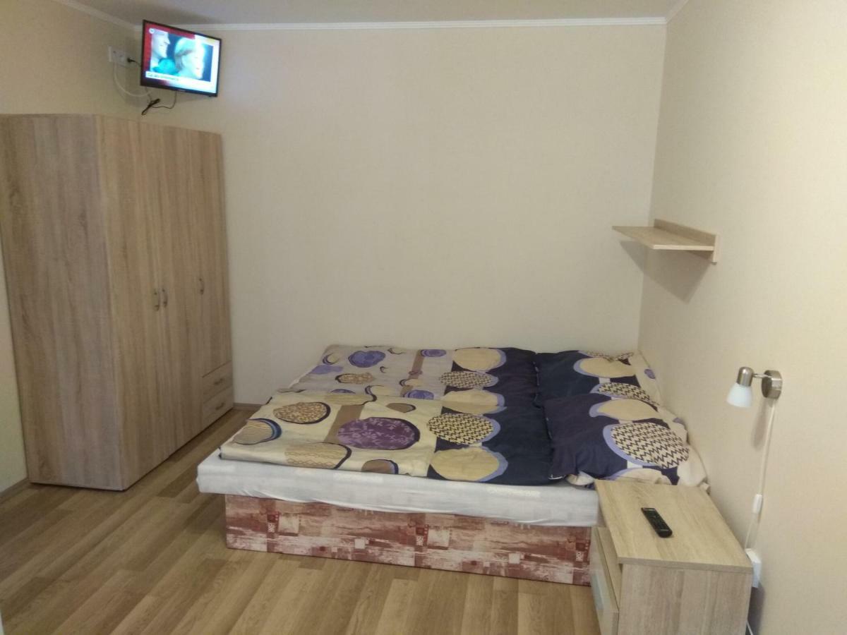 La Familia Appartement Štúrovo Buitenkant foto